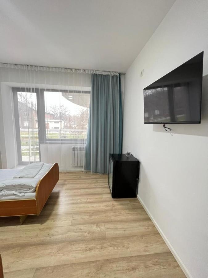 Tourist Hotel Szymkent Zewnętrze zdjęcie