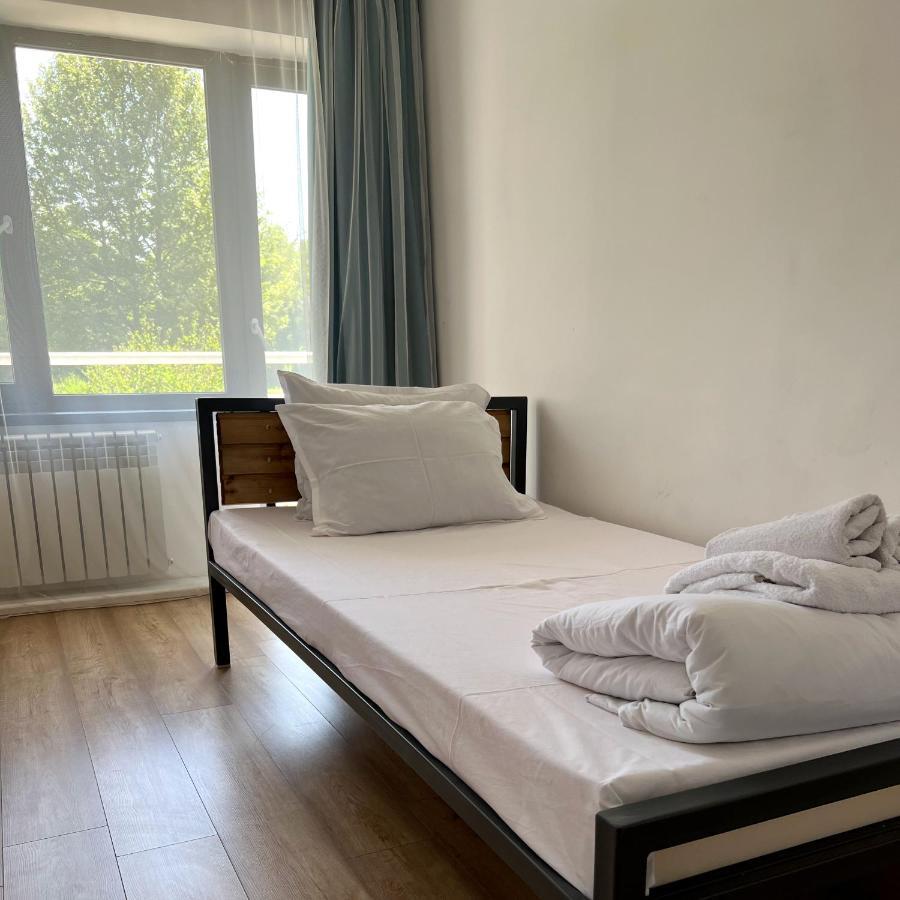 Tourist Hotel Szymkent Zewnętrze zdjęcie