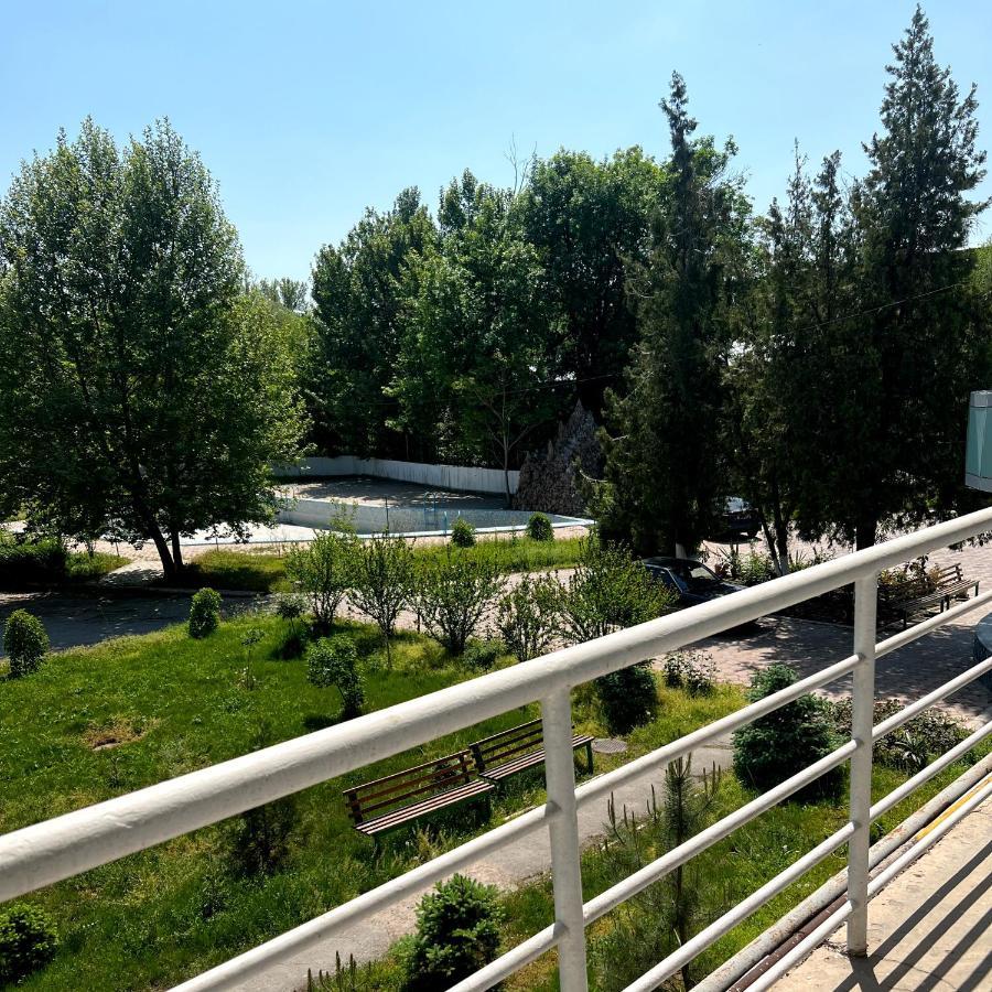 Tourist Hotel Szymkent Zewnętrze zdjęcie