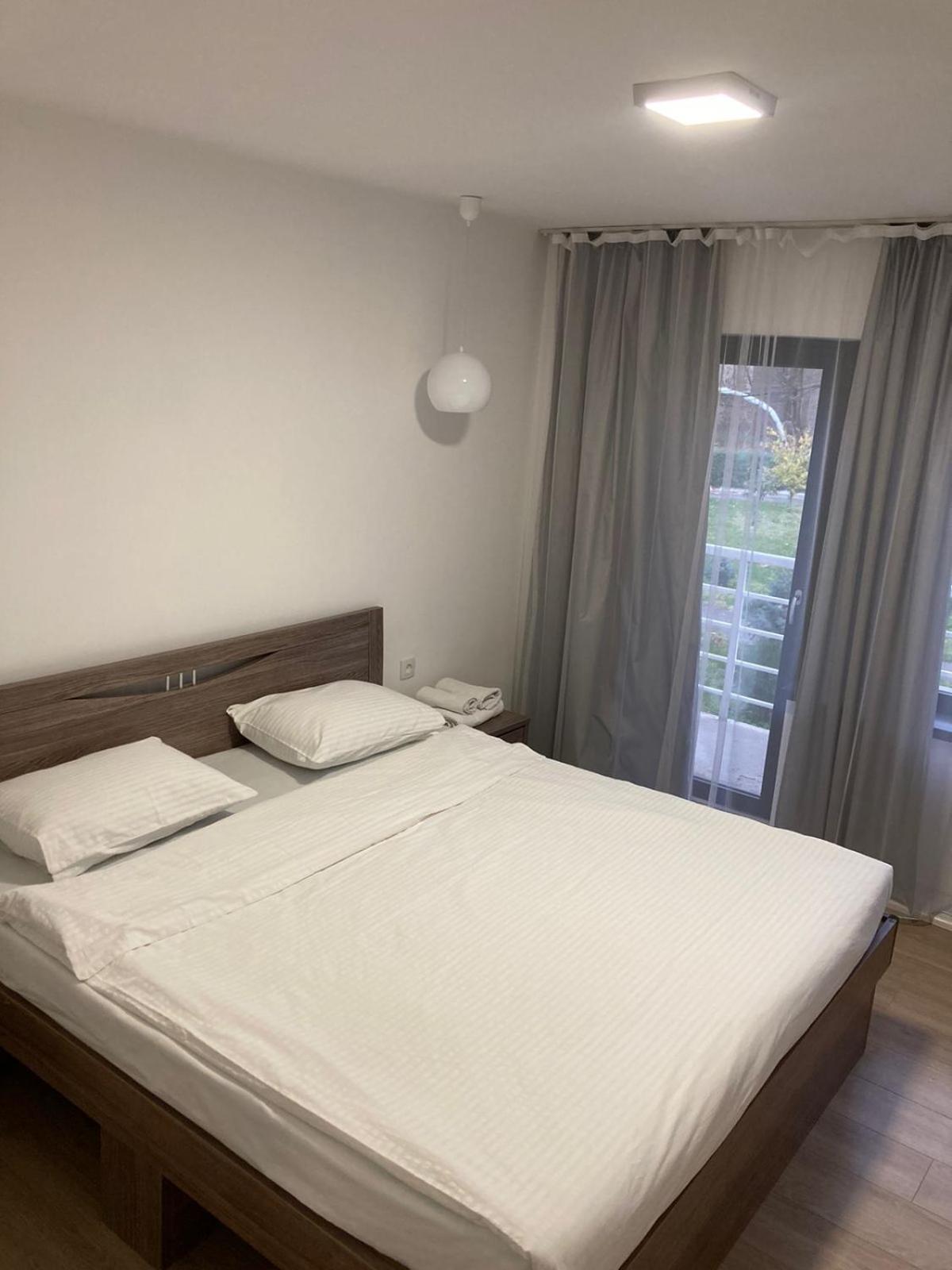 Tourist Hotel Szymkent Zewnętrze zdjęcie