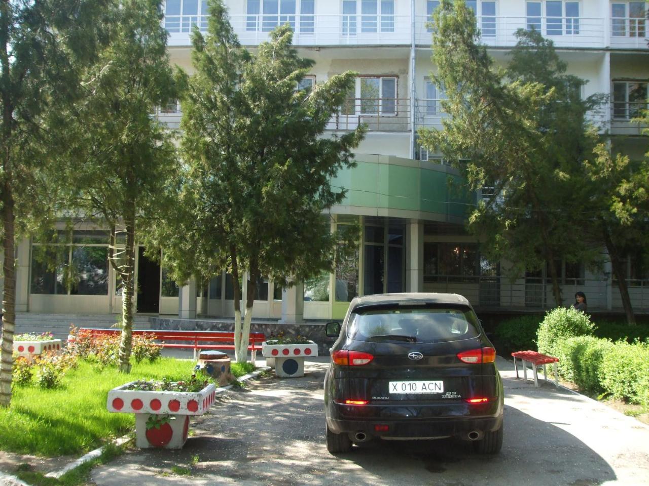 Tourist Hotel Szymkent Zewnętrze zdjęcie
